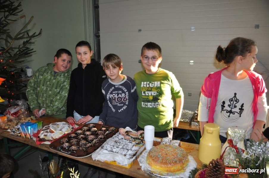 Zdjęcie w galerii na portalu naszraciborz.pl: Świąteczny nastrój w Pietrowicach Wielkich wiadomości z regionu