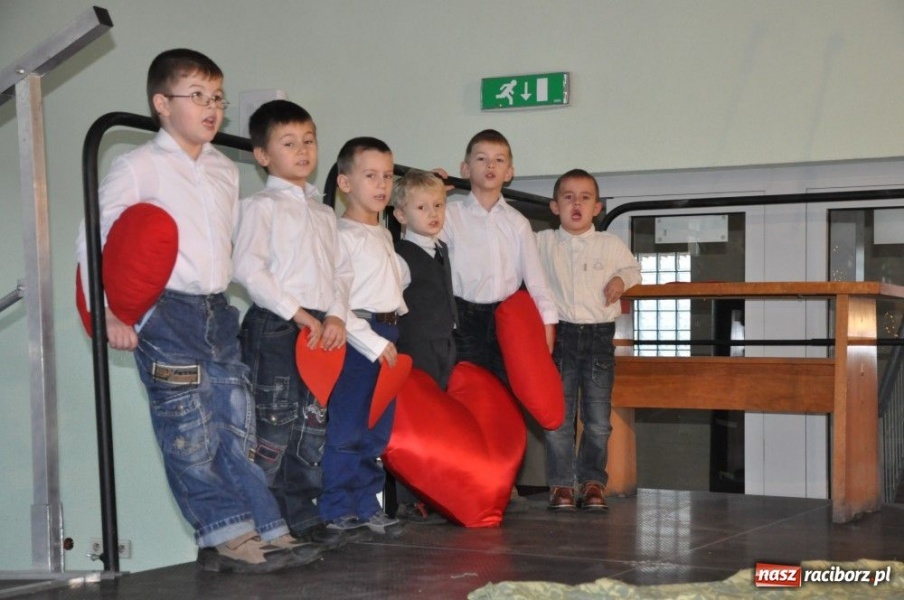 Zdjęcie w galerii na portalu naszraciborz.pl: Świąteczny nastrój w Pietrowicach Wielkich wiadomości z regionu