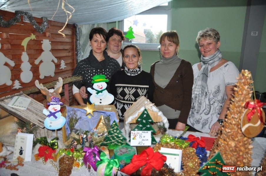 Zdjęcie w galerii na portalu naszraciborz.pl: Świąteczny nastrój w Pietrowicach Wielkich wiadomości z regionu