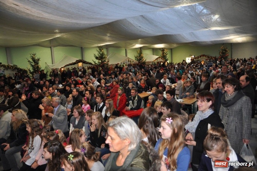 Zdjęcie w galerii na portalu naszraciborz.pl: Świąteczny nastrój w Pietrowicach Wielkich wiadomości z regionu