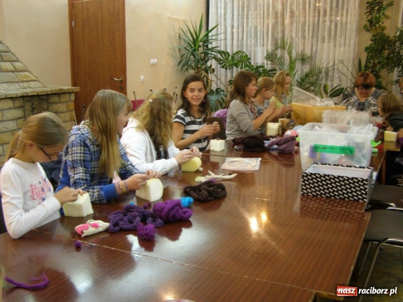 Zdjęcie w galerii na portalu naszraciborz.pl: Artystycznie w wandalizm wiadomości z regionu