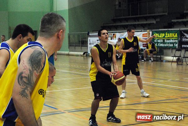 Zdjęcie w galerii na portalu naszraciborz.pl: Brooklyn kandydatem do play-off wiadomości z regionu