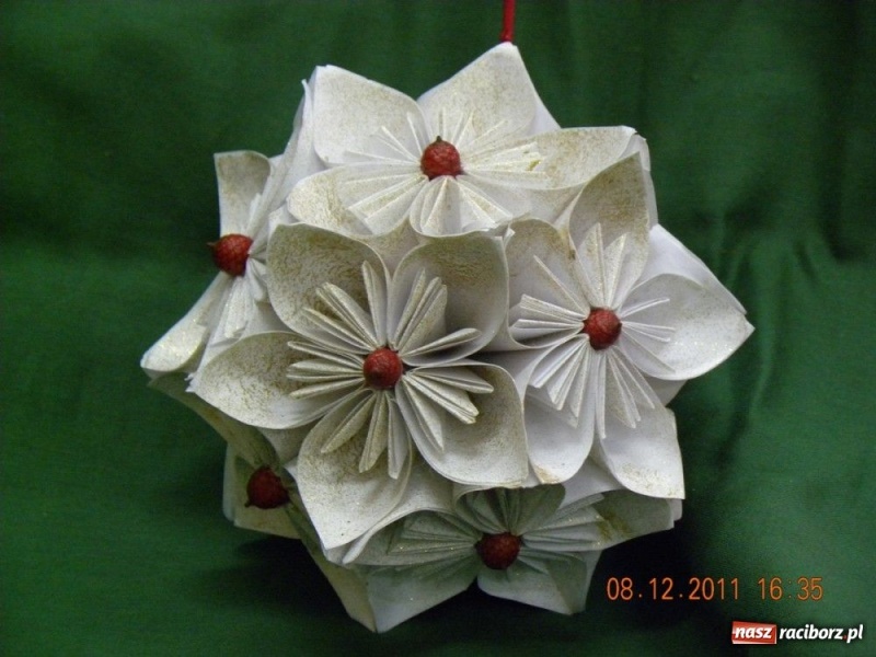 Zdjęcie w galerii na portalu naszraciborz.pl: Biblioteka gra dla WOŚP wiadomości z regionu