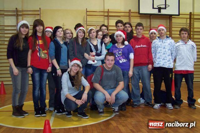 Zdjęcie w galerii na portalu naszraciborz.pl: Mikołaj w G5 wiadomości z regionu