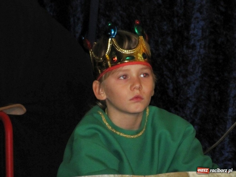 Zdjęcie w galerii na portalu naszraciborz.pl: Dochód z kiermaszu na tablice i sprzęt wiadomości z regionu