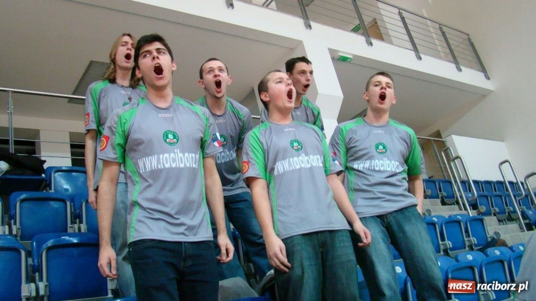 Zdjęcie w galerii na portalu naszraciborz.pl: Spodek pokonany w trzech setach wiadomości z regionu