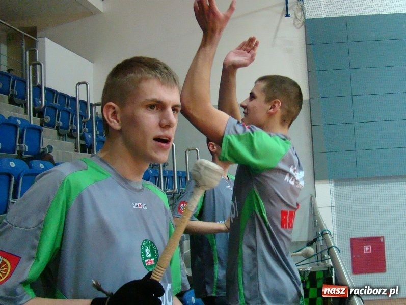 Zdjęcie w galerii na portalu naszraciborz.pl: Spodek pokonany w trzech setach wiadomości z regionu