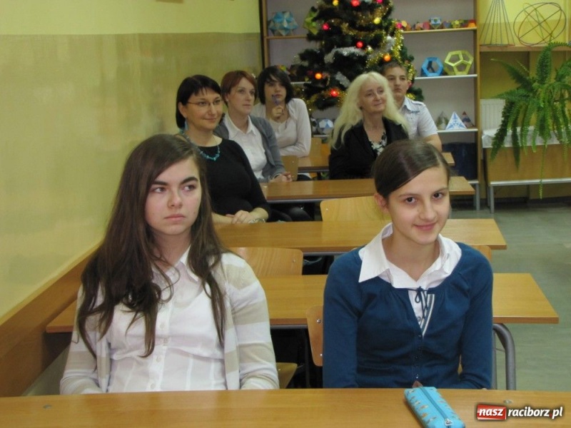 Zdjęcie w galerii na portalu naszraciborz.pl: Chwalą się wiedzą o wieszczu wiadomości z regionu