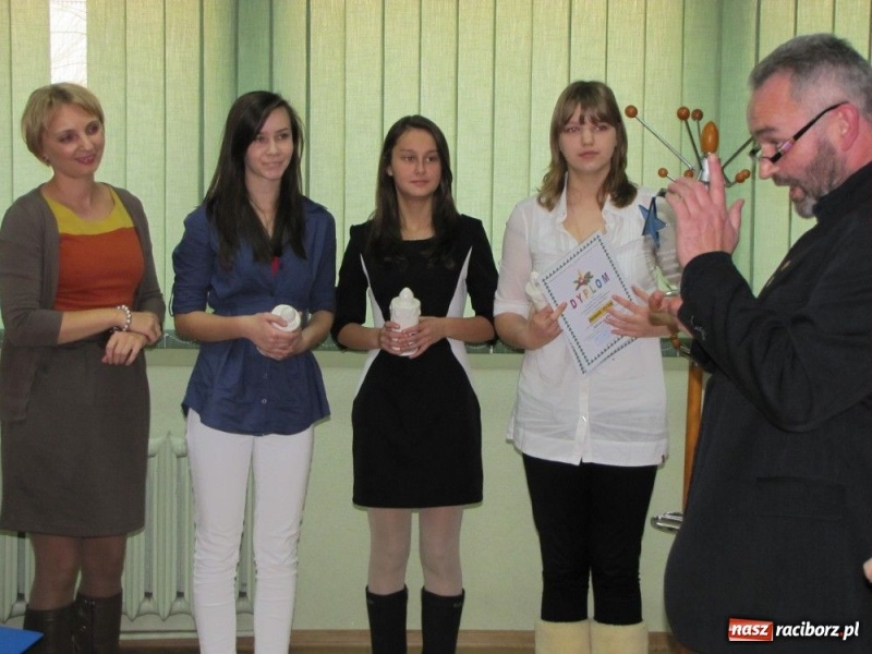 Zdjęcie w galerii na portalu naszraciborz.pl: Grand Prix Mistrza Fletu dla G 2 wiadomości z regionu