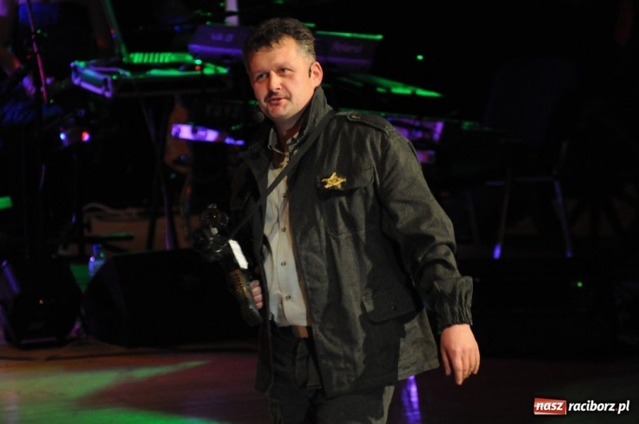 Zdjęcie w galerii na portalu naszraciborz.pl: Gwiazdka Serc 2011, czyli za mundurem... wiadomości z regionu