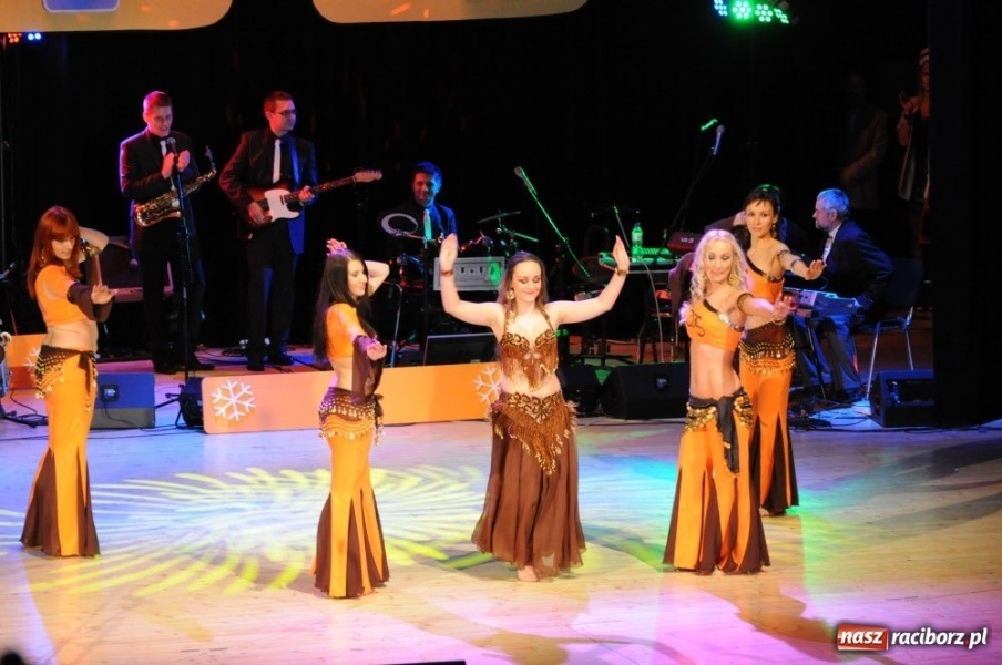 Zdjęcie w galerii na portalu naszraciborz.pl: Gwiazdka Serc 2011, czyli za mundurem... wiadomości z regionu