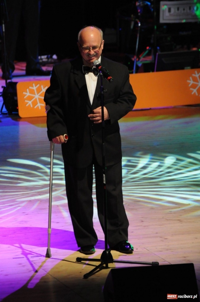 Zdjęcie w galerii na portalu naszraciborz.pl: Gwiazdka Serc 2011, czyli za mundurem... wiadomości z regionu