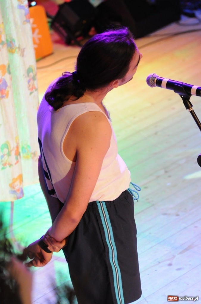 Zdjęcie w galerii na portalu naszraciborz.pl: Gwiazdka Serc 2011, czyli za mundurem... wiadomości z regionu