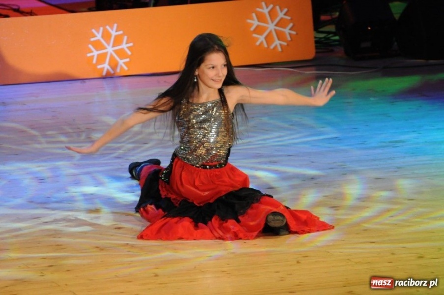 Zdjęcie w galerii na portalu naszraciborz.pl: Gwiazdka Serc 2011, czyli za mundurem... wiadomości z regionu