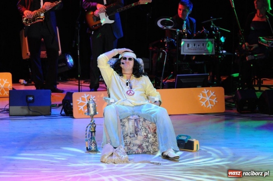 Zdjęcie w galerii na portalu naszraciborz.pl: Gwiazdka Serc 2011, czyli za mundurem... wiadomości z regionu