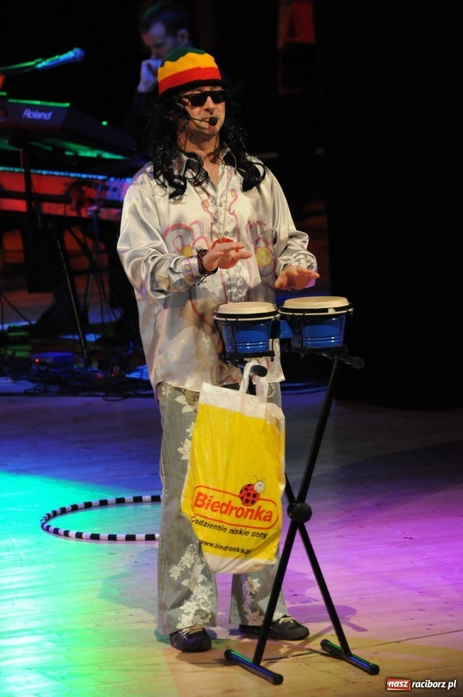 Zdjęcie w galerii na portalu naszraciborz.pl: Gwiazdka Serc 2011, czyli za mundurem... wiadomości z regionu