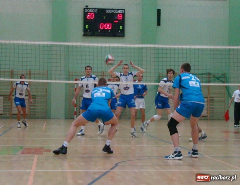 Zdjęcie w galerii na portalu naszraciborz.pl: AZS Rafako: wypadek przy pracy? wiadomości z regionu