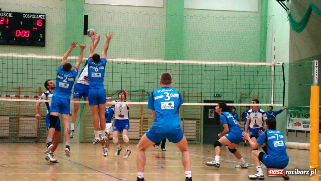 Zdjęcie w galerii na portalu naszraciborz.pl: AZS Rafako: wypadek przy pracy? wiadomości z regionu