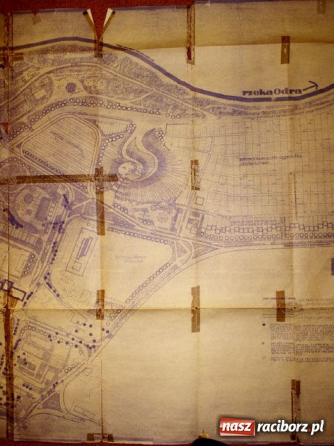 Zdjęcie w galerii na portalu naszraciborz.pl: Ze starej fotografii. Ten obszar Raciborza miał być centrum sportowo-rekreacyjnym wiadomości z regionu