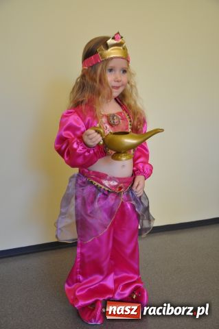 Zdjęcie w galerii na portalu naszraciborz.pl: Wypożyczalnia kostiumów w Crazy Club wiadomości z regionu