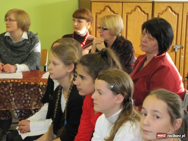 Zdjęcie w galerii na portalu naszraciborz.pl: Wojnowice rozbrzmiewają kolędami... wiadomości z regionu