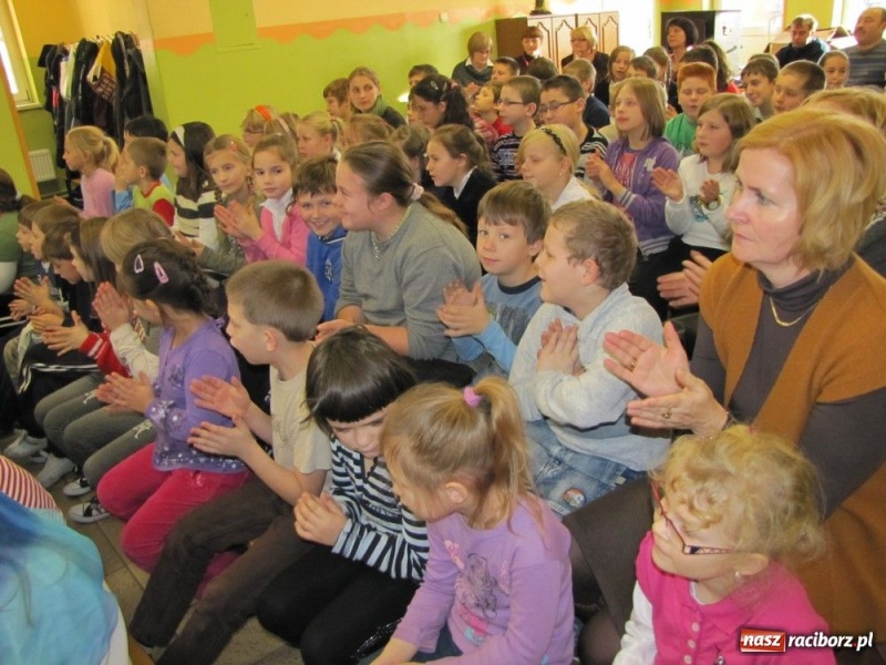 Zdjęcie w galerii na portalu naszraciborz.pl: Wojnowice rozbrzmiewają kolędami... wiadomości z regionu