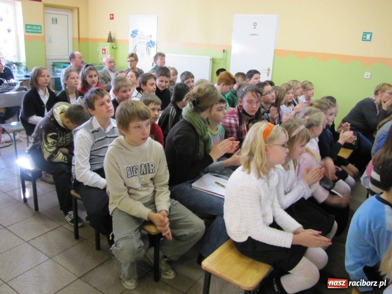 Zdjęcie w galerii na portalu naszraciborz.pl: Wojnowice rozbrzmiewają kolędami... wiadomości z regionu