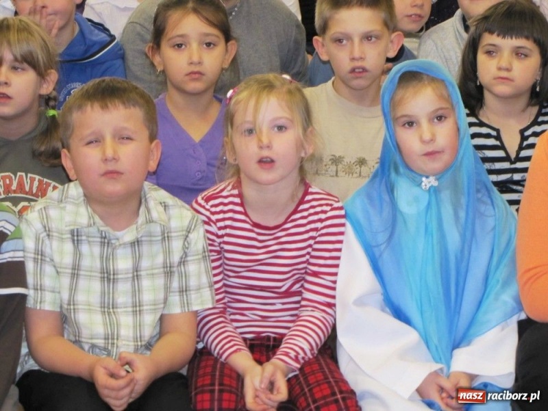 Zdjęcie w galerii na portalu naszraciborz.pl: Wojnowice rozbrzmiewają kolędami... wiadomości z regionu