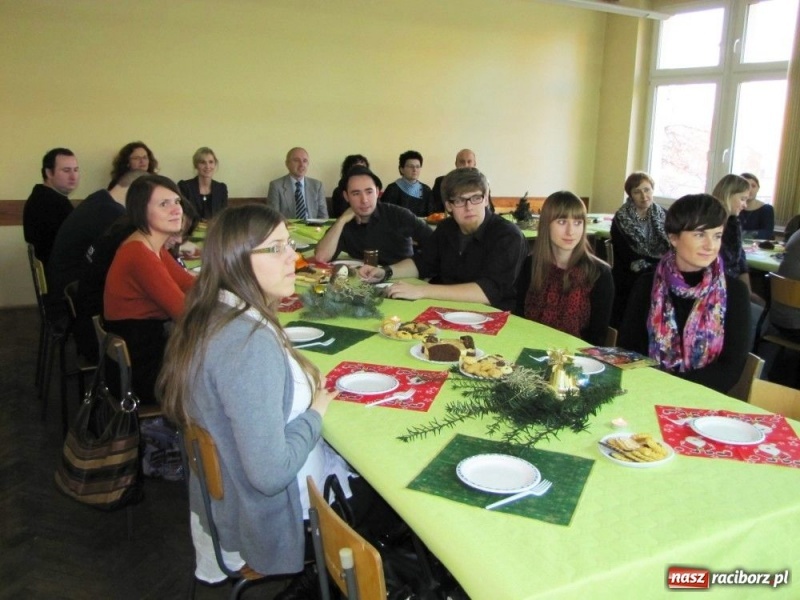 Zdjęcie w galerii na portalu naszraciborz.pl: Z czeskimi kolędami i rosyjskimi daniami wiadomości z regionu