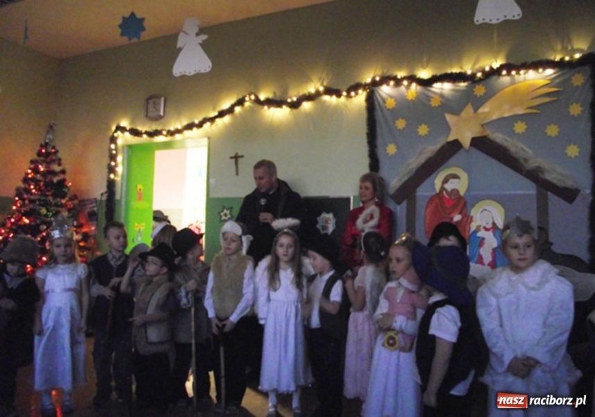 Zdjęcie w galerii na portalu naszraciborz.pl: Brzeskie jasełka w przedszkolu wiadomości z regionu