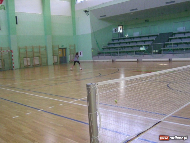 Zdjęcie w galerii na portalu naszraciborz.pl: Świąteczny turniej w tenisie wiadomości z regionu