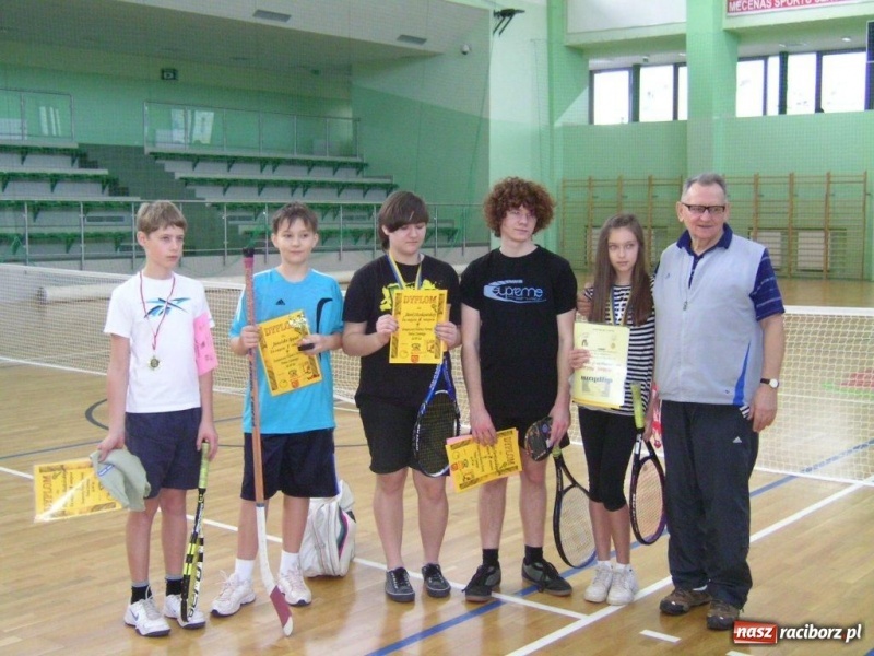 Zdjęcie w galerii na portalu naszraciborz.pl: Świąteczny turniej w tenisie wiadomości z regionu