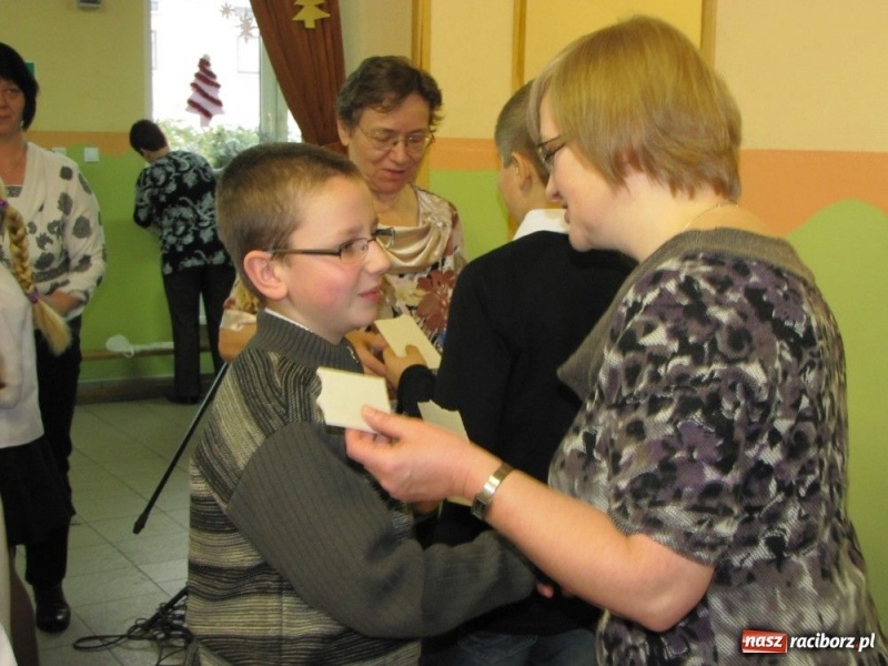 Zdjęcie w galerii na portalu naszraciborz.pl: Kolędnicy dotarli już do Wojnowic wiadomości z regionu