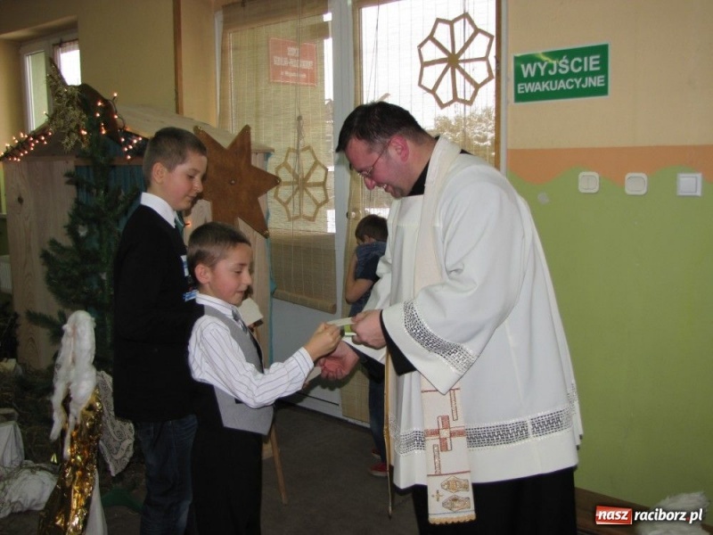 Zdjęcie w galerii na portalu naszraciborz.pl: Kolędnicy dotarli już do Wojnowic wiadomości z regionu