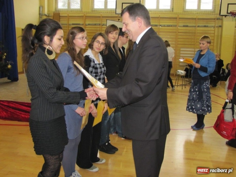 Zdjęcie w galerii na portalu naszraciborz.pl: Świętowali urodziny Adama M. wiadomości z regionu