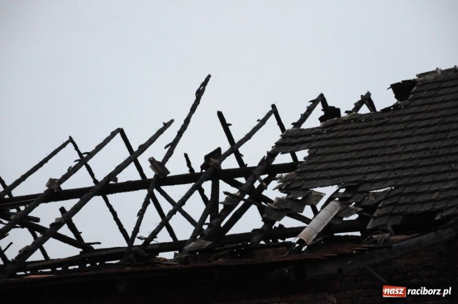 Zdjęcie w galerii na portalu naszraciborz.pl: Najpierw był huk, a potem pożar wiadomości z regionu