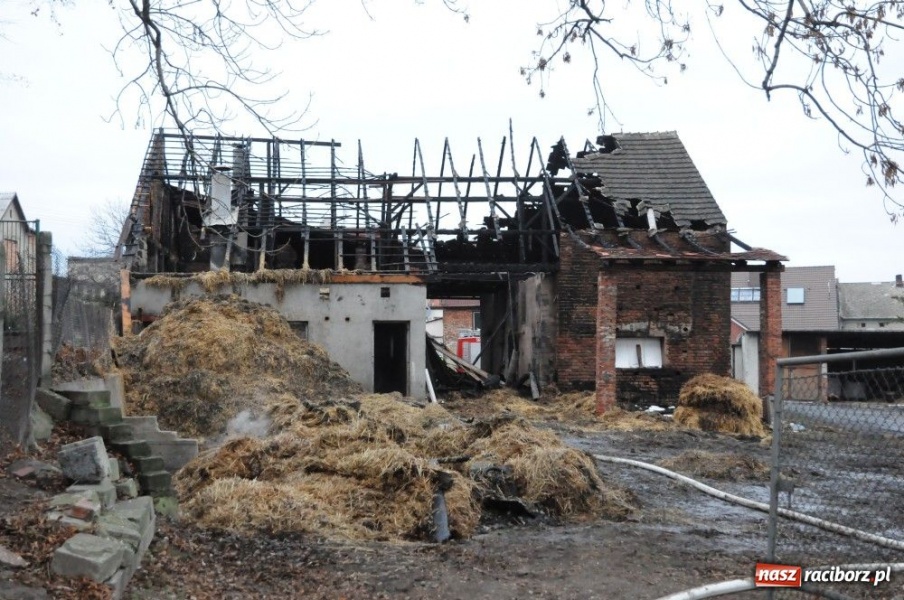 Zdjęcie w galerii na portalu naszraciborz.pl: Najpierw był huk, a potem pożar wiadomości z regionu