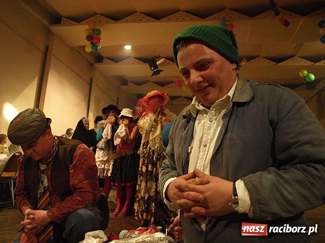 Zdjęcie w galerii na portalu naszraciborz.pl: Bas pogrzebany, ale zmartwychwstanie wiadomości z regionu