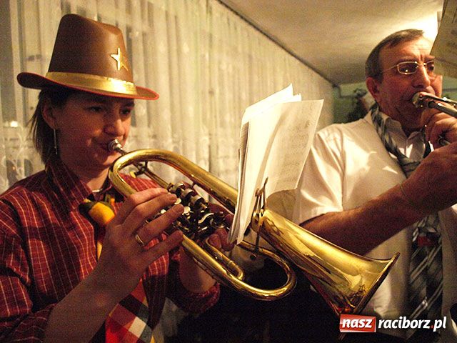 Zdjęcie w galerii na portalu naszraciborz.pl: Bas pogrzebany, ale zmartwychwstanie wiadomości z regionu