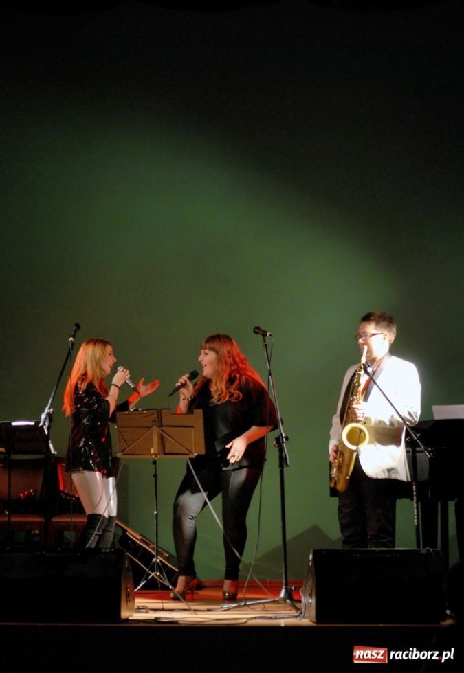 Zdjęcie w galerii na portalu naszraciborz.pl: Kolędowo i świątecznie w pałacyku wiadomości z regionu