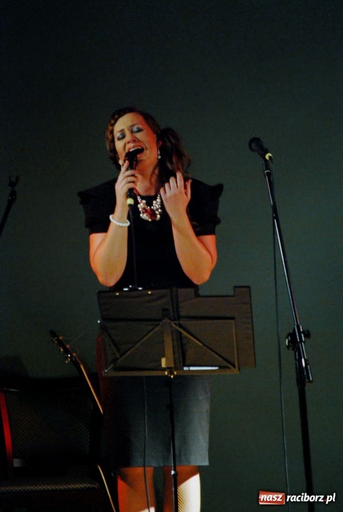 Zdjęcie w galerii na portalu naszraciborz.pl: Kolędowo i świątecznie w pałacyku wiadomości z regionu