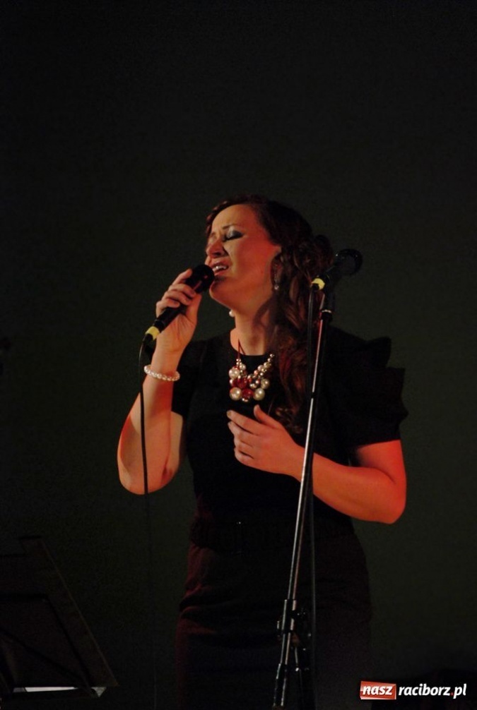 Zdjęcie w galerii na portalu naszraciborz.pl: Kolędowo i świątecznie w pałacyku wiadomości z regionu