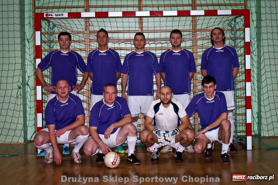 Zdjęcie w galerii na portalu naszraciborz.pl: Rozgrywki halówki na koniec 2011 wiadomości z regionu