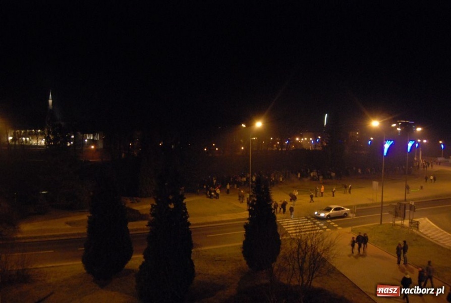 Zdjęcie w galerii na portalu naszraciborz.pl: Nowy Rok na raciborskich bulwarach wiadomości z regionu