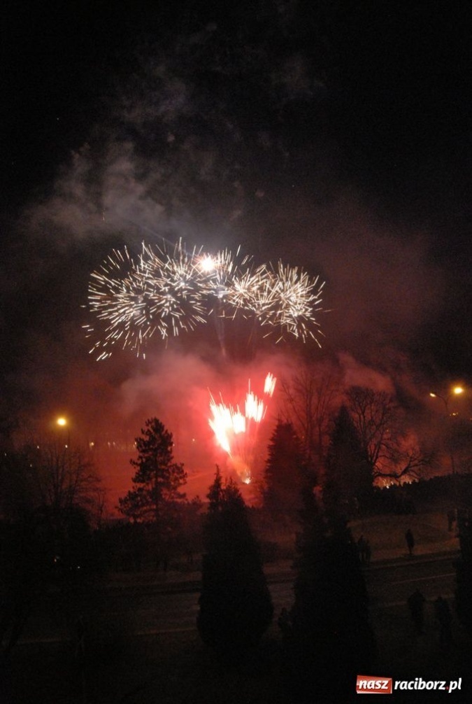 Zdjęcie w galerii na portalu naszraciborz.pl: Nowy Rok na raciborskich bulwarach wiadomości z regionu