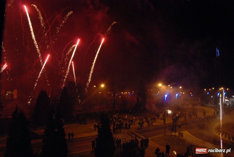 Zdjęcie w galerii na portalu naszraciborz.pl: Nowy Rok na raciborskich bulwarach wiadomości z regionu