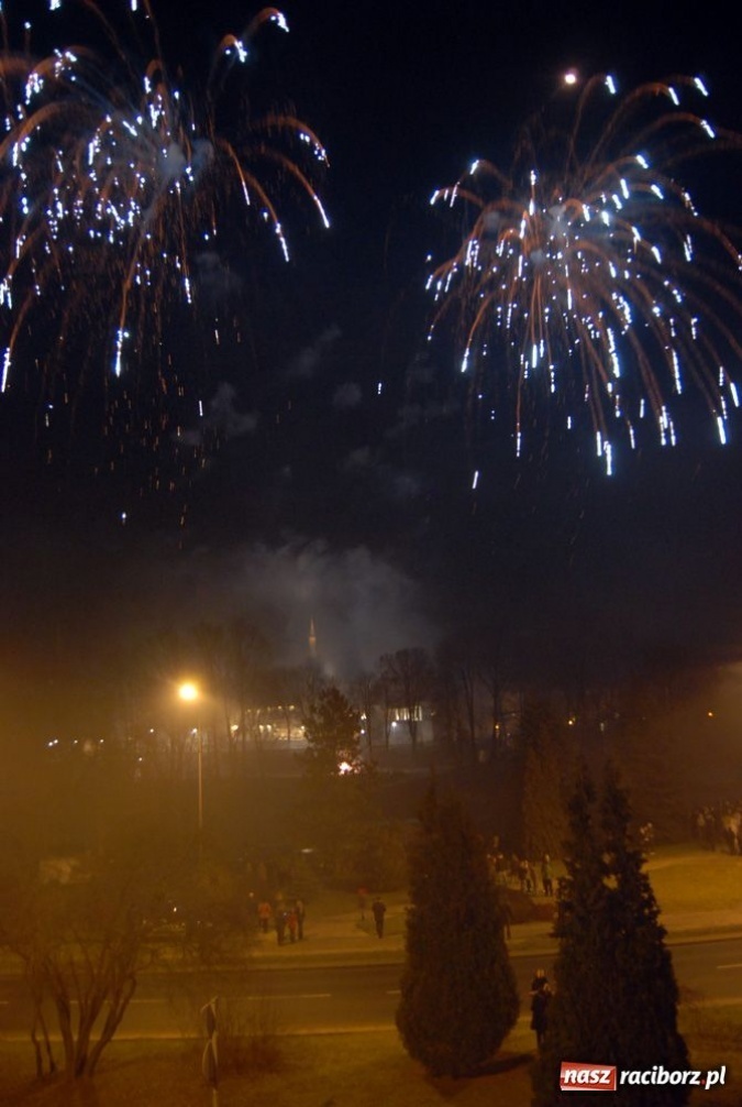 Zdjęcie w galerii na portalu naszraciborz.pl: Nowy Rok na raciborskich bulwarach wiadomości z regionu