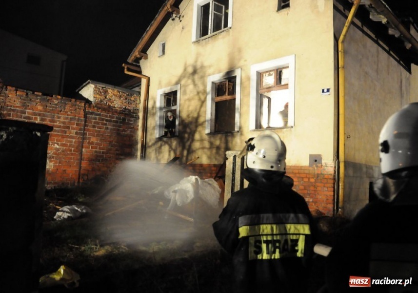 Zdjęcie w galerii na portalu naszraciborz.pl: Pożar domu w Pietrowicach Wielkich wiadomości z regionu