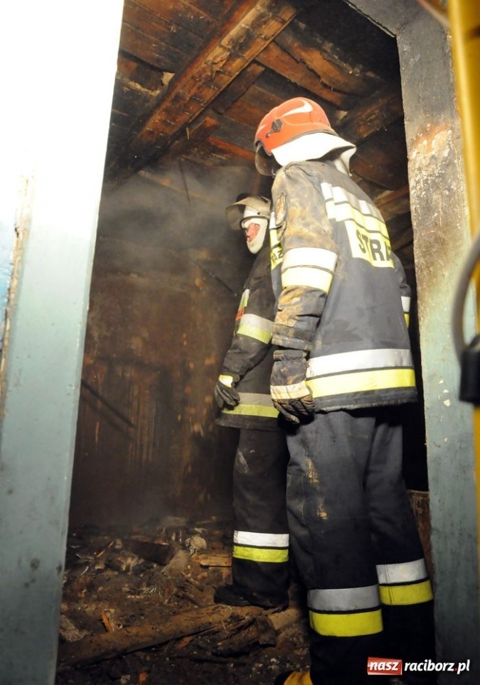 Zdjęcie w galerii na portalu naszraciborz.pl: Pożar domu w Pietrowicach Wielkich wiadomości z regionu