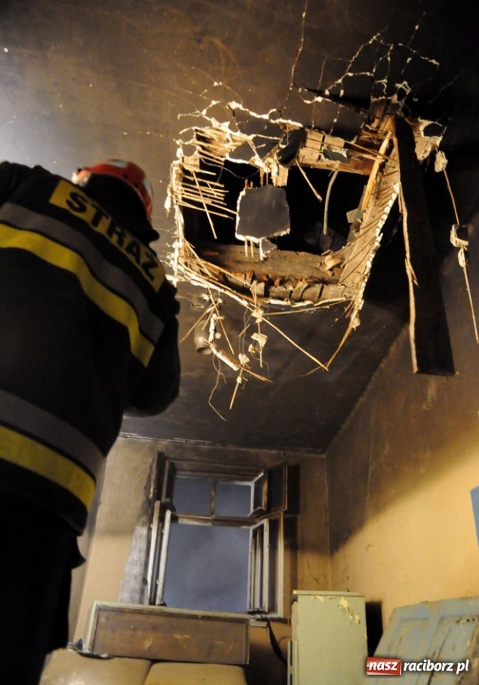 Zdjęcie w galerii na portalu naszraciborz.pl: Pożar domu w Pietrowicach Wielkich wiadomości z regionu